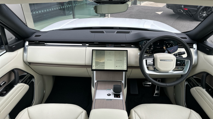 Land Rover Range Rover 3.0 D350 SE 4dr Auto Diesel Estate - Image 9